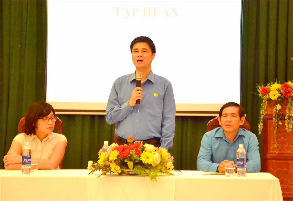 Ông Ngọ Duy Hiểu - đại biểu Quốc hội, Phó Chủ tịch kiêm Trưởng Ban Quan hệ lao động Tổng LĐLĐVN phát biểu khai mạc. Ảnh: Lục Tùng