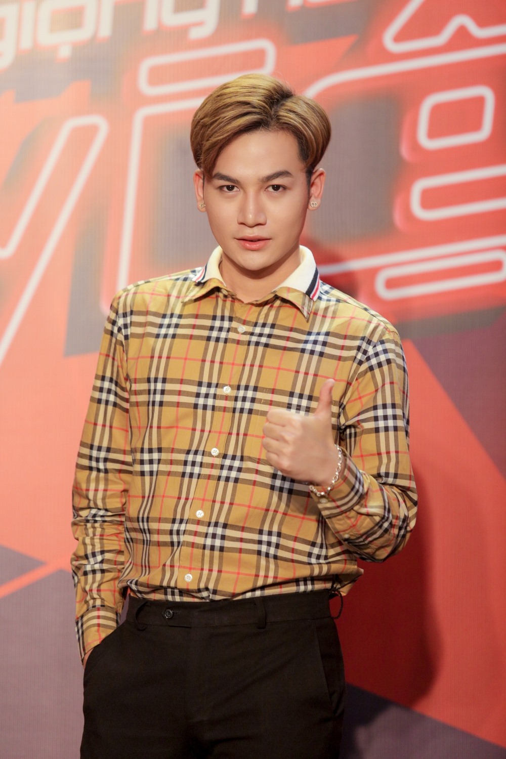 Ali Hoàng Dương ấp ủ nhiều dự án âm nhạc trong năm 2019.