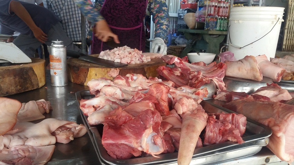 Nguy cơ heo bệnh, heo dịch trộn lẫn tại các chợ tự phát
