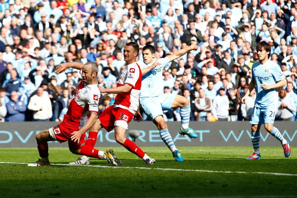 Aguero đem lại lịch sử cho Man City. Ảnh: PA.