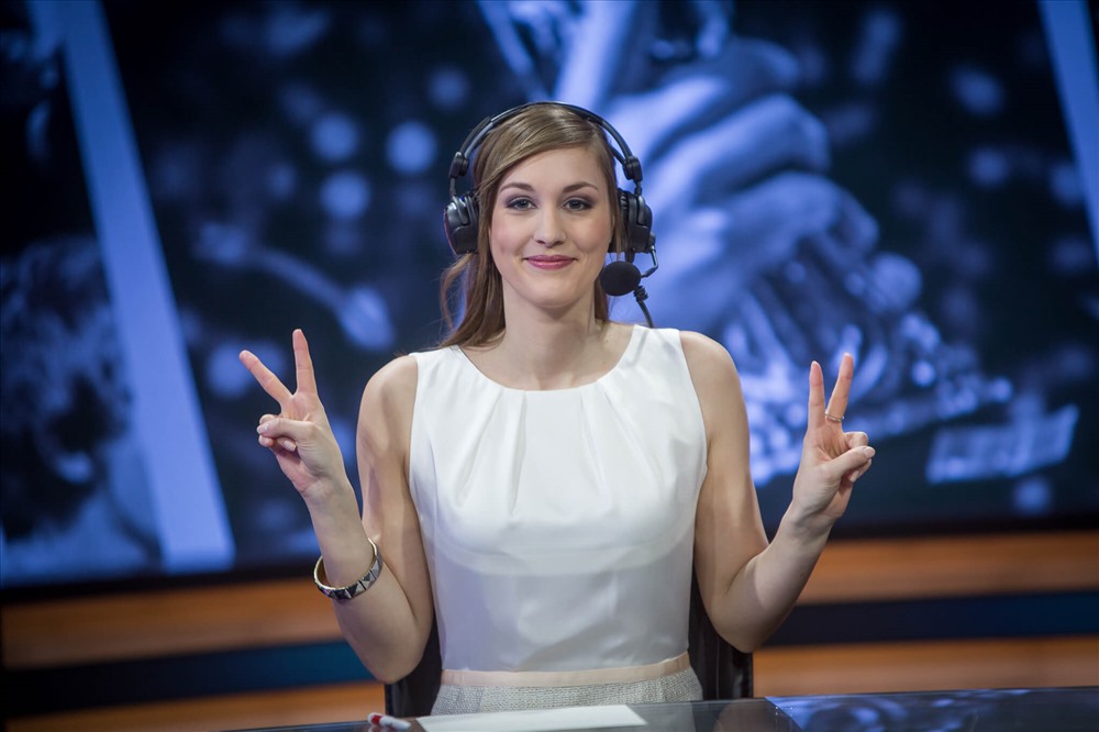 Sjokz trên bàn phân tích tại giải LEC.