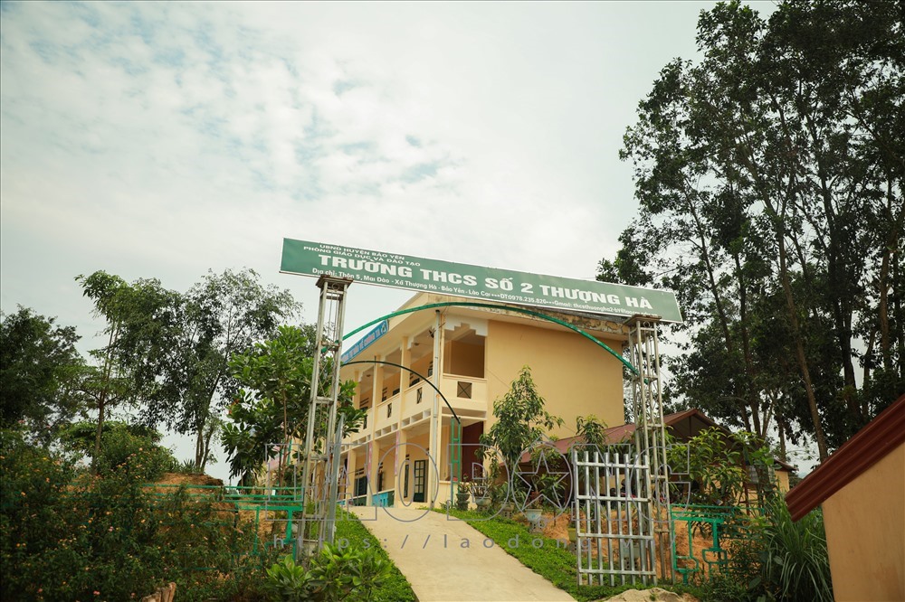Trường THCS số 2 Thượng Hà, nơi xảy ra sự việc.