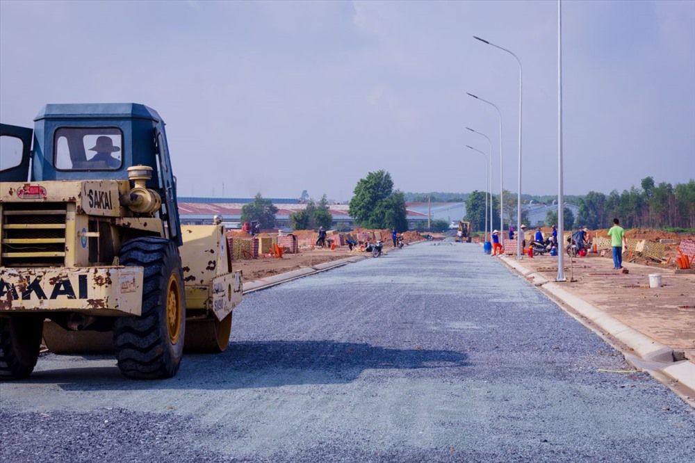 Các dự án đất nền vùng ven được đầu tư cơ sở hạ tầng hoàn thiện đang là kênh đầu tư sinh lợi hấp dẫn của người dân Sài Gòn (Nguồn: : http://tanphuockhanhvillage.vn)