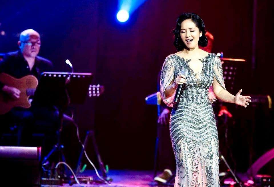 Sau ly hôn, Hồng Nhung mải mê với âm nhạc.