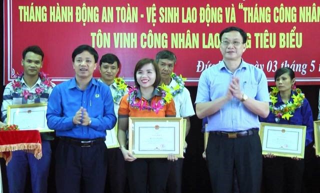 Tuyên dương công nhân lao động tiêu biểu ở Đức Thọ