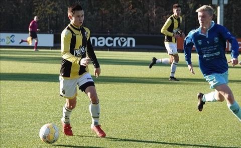 Cầu thủ trẻ đang thi đấu cho đội U17 Vitesse Arnnhem.