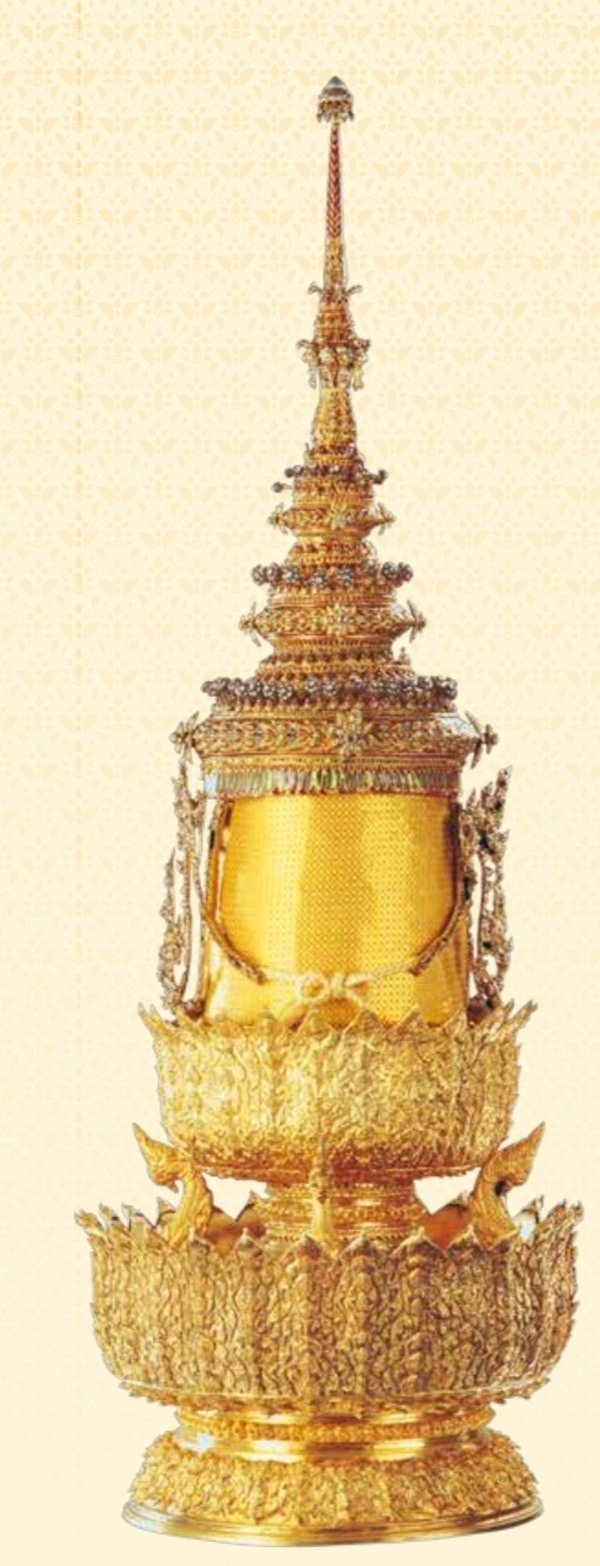 Vương miện hoàng gia. Ảnh: The Nation.