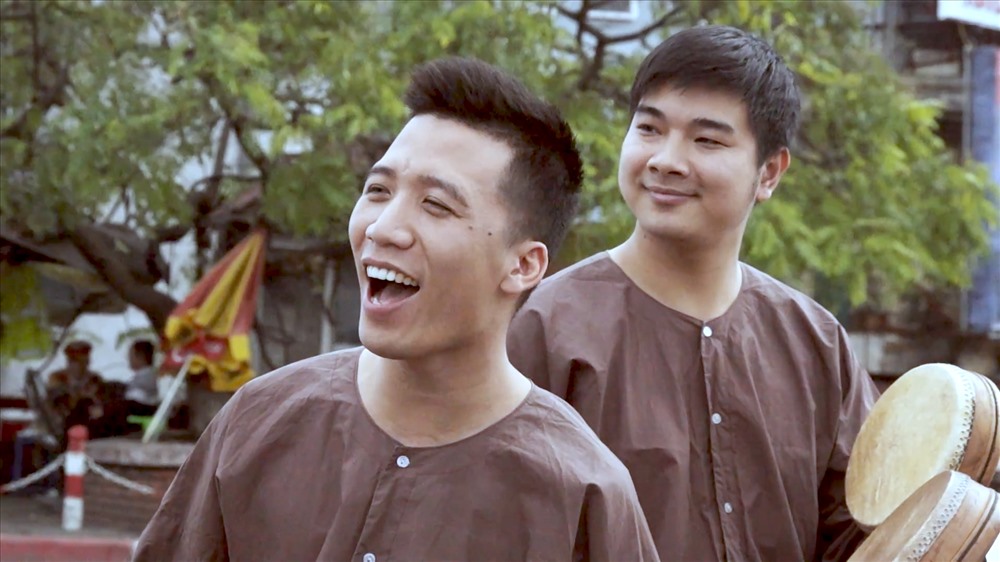 Nghệ sĩ Thanh Sơn - Trần Hậu.