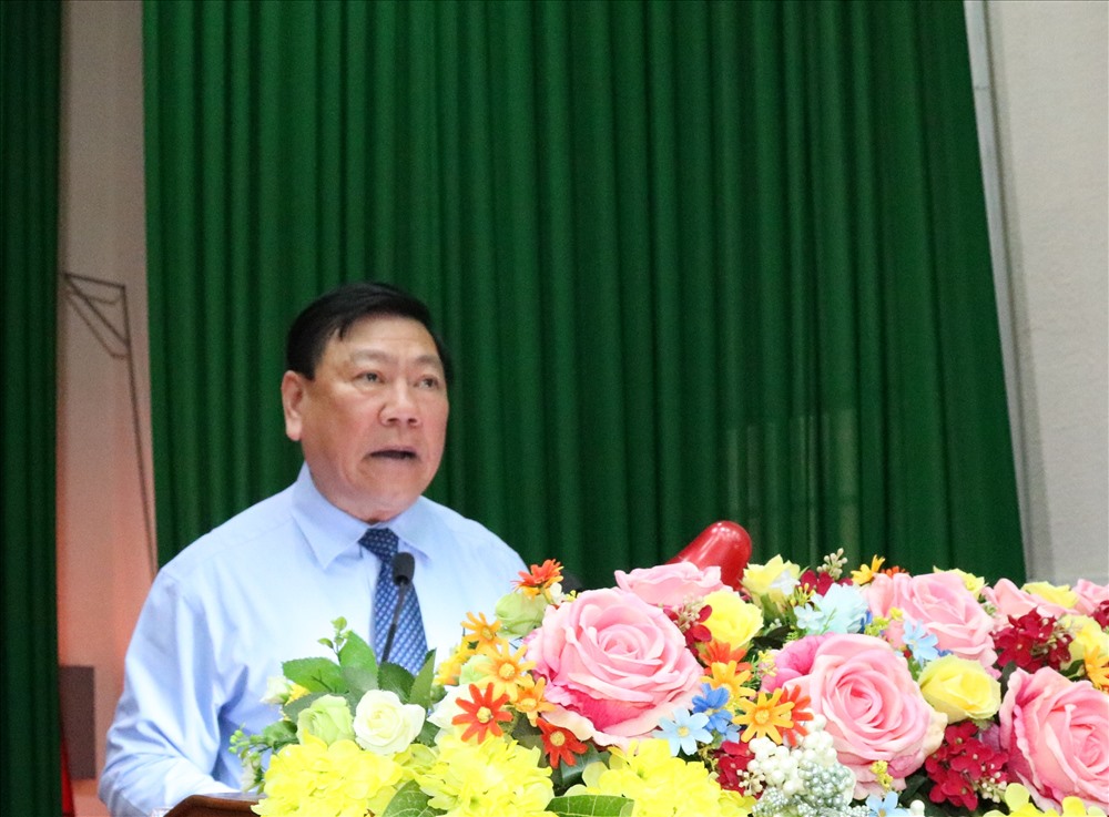 Bí thư Tỉnh ủy Vĩnh Long Trần Văn Rón phát biểu tại buổi lễ