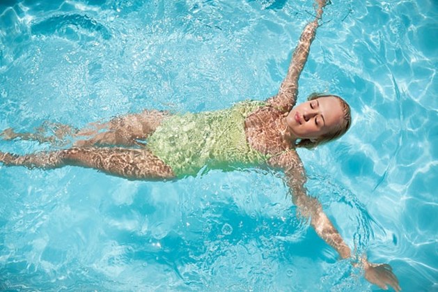 Lợi ích tuyệt vời mà bơi lội mang lại cho sức khỏe