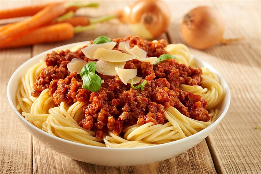 Mỳ ý cho bữa trưa nay ăn gì. Ảnh: cachnaumonan