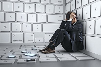 Kết quả hình ảnh cho HINH ANH GIOI TRE NGHIá»N INTERNET