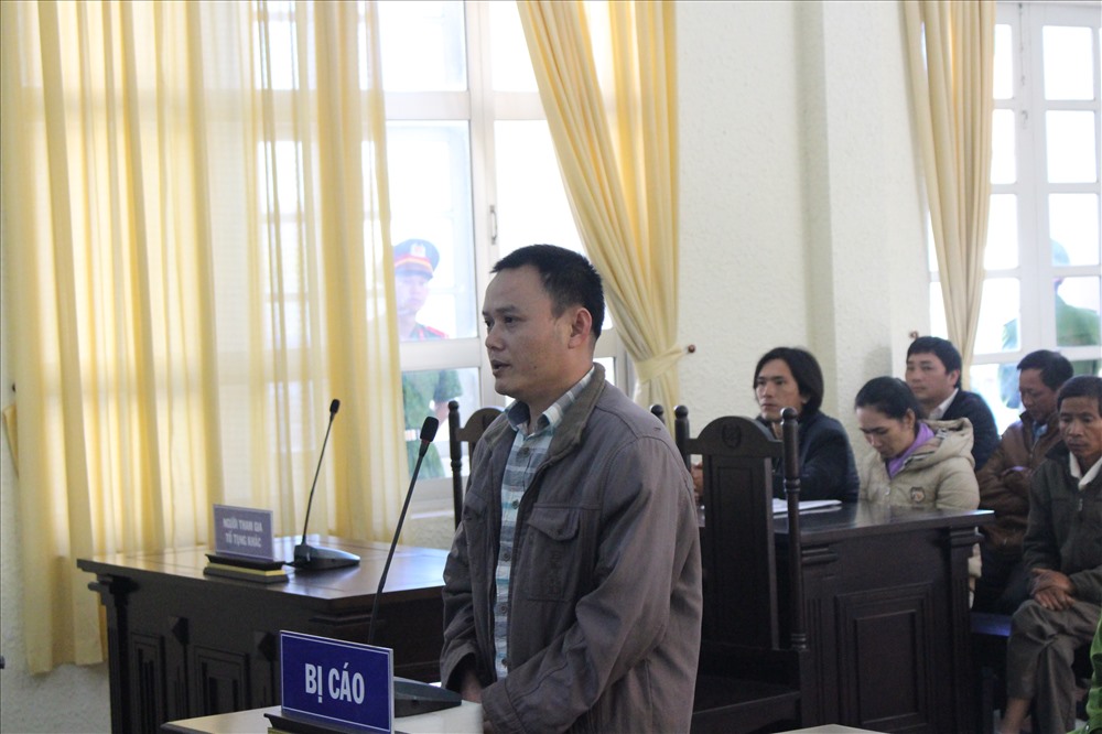 Bá» cÃ¡o Äáº­u Äá»©c Quyá»n táº¡i phiÃªn tÃ²a.