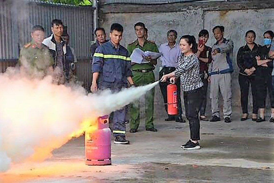 Kinh nghiệm không thể thiếu để hạn chế nguy cơ cháy nổ từ rò rỉ khí gas Kinh nghiệm không thể thiếu để hạn chế nguy cơ cháy nổ từ rò rỉ khí gas