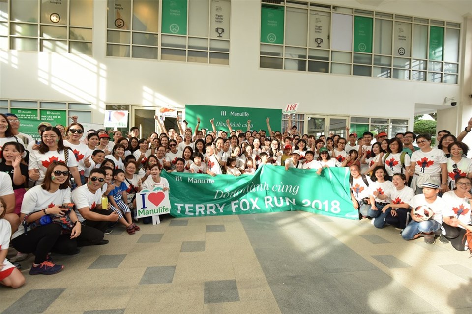 Gần 700 nhân viên và đại lý Manulife Việt Nam tham gia chương trình chạy bộ từ thiện Terry Tox 2018 Gần 700 nhân viên và đại lý Manulife Việt Nam tham gia chương trình chạy bộ từ thiện Terry Tox 2018