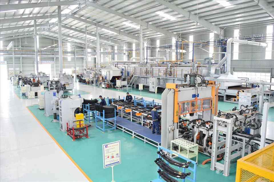 Dây chuyền sản xuất tại NM Nhíp. Dây chuyền sản xuất tại NM Nhíp.
