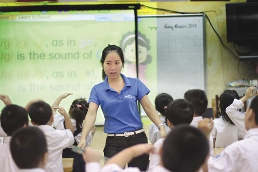 Học sinh Việt Nam bắt đầu được học tiếng Anh từ bậc tiểu học. Ảnh: minh họa: HẢI NGUYỄN