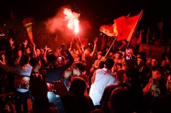 “Việt Nam vô địch rồi! Cảm ơn thầy Park và các cầu thủ!"