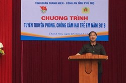Hiệu trưởng dâm ô học sinh nam từng hùng biện chống xâm hại trẻ em