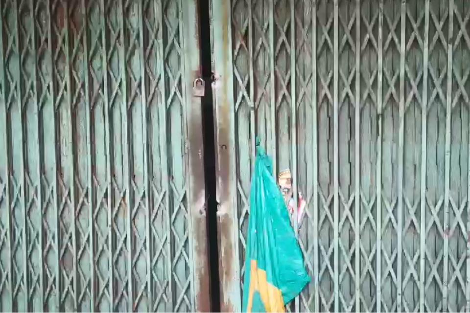 Chủ nhà về quê, trộm che bạt cắt khóa vào lấy sạch tài sản Chủ nhà về quê, trộm che bạt cắt khóa vào lấy sạch tài sản