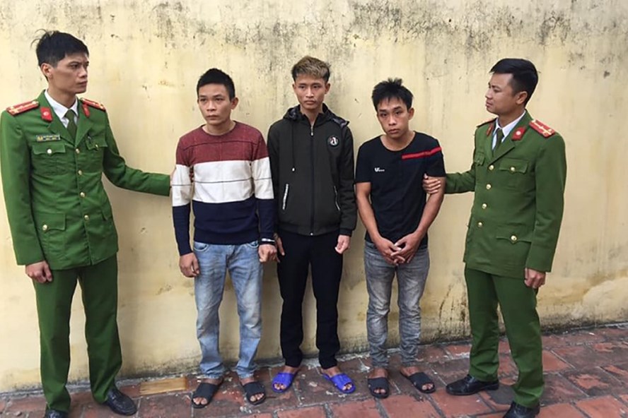 Các đối tượng trong vụ án tại cơ quan Công an. Ảnh: CACC.