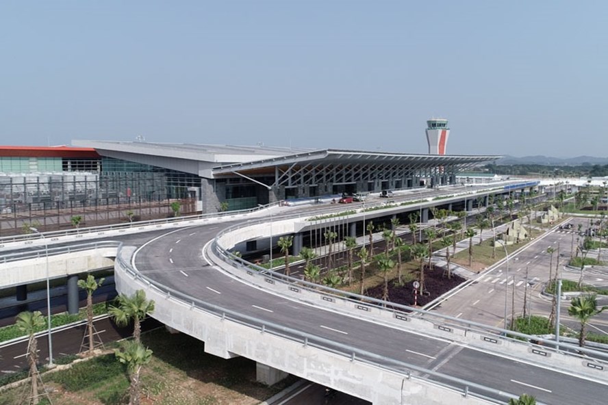 Kết quả hình ảnh cho sân bay vân Äá»n