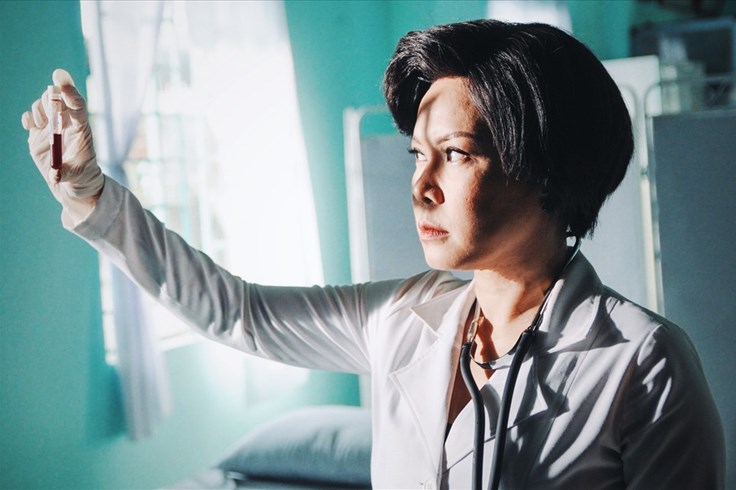 Việt Hương nhận vai lạ đời nhất trong nghiệp diễn hài Việt Hương nhận vai lạ đời nhất trong nghiệp diễn hài