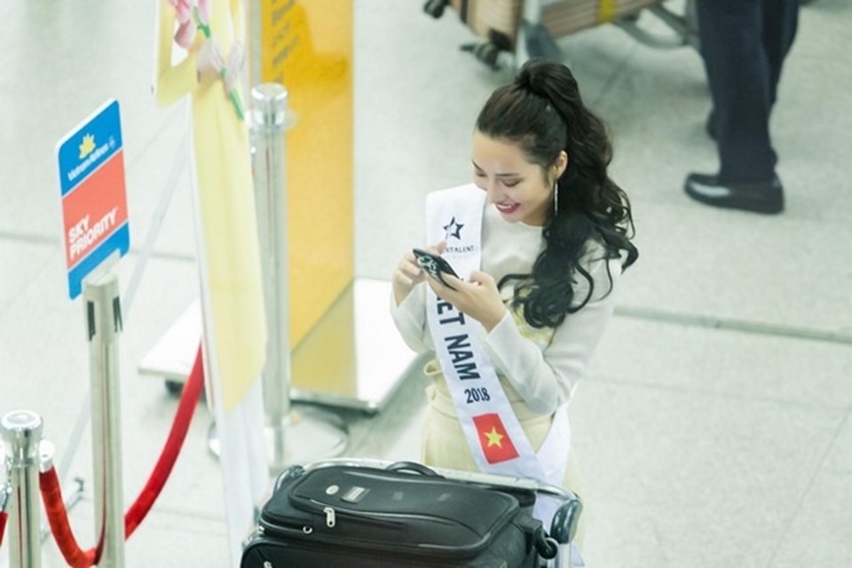 Á hậu Kiko Chan mang ba vali đồ hơn 100 kg lên đường sang Hàn Quốc dự thi Miss Super Talent 2018 Á hậu Kiko Chan mang ba vali đồ hơn 100 kg lên đường sang Hàn Quốc dự thi Miss Super Talent 2018