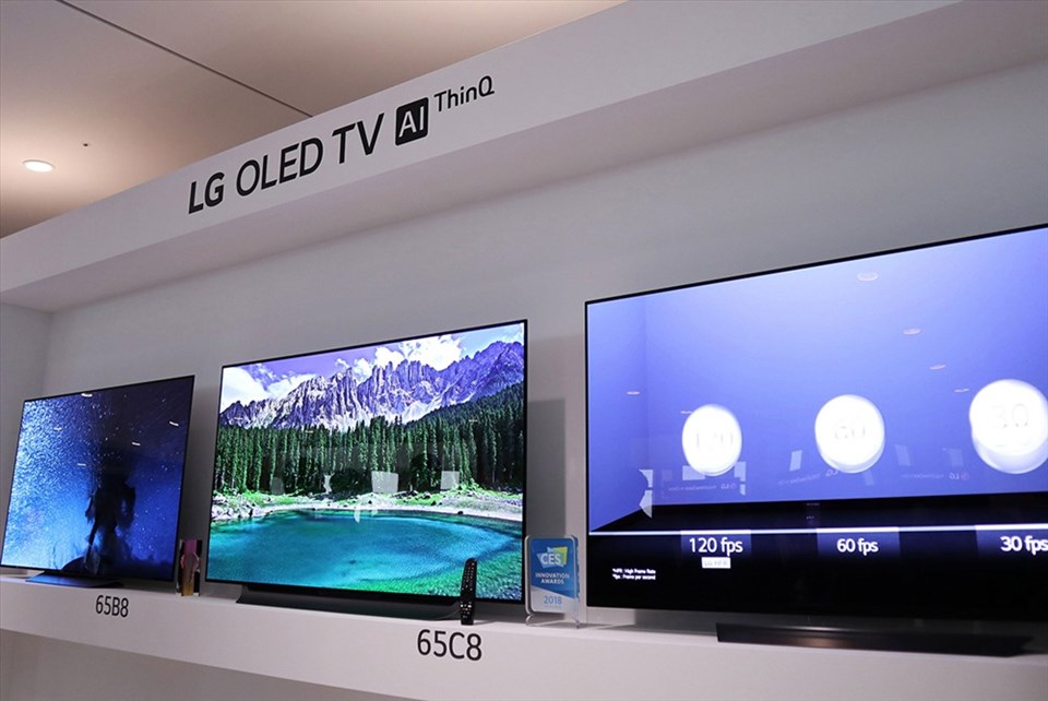 Năm 2018, rộ lên xu hướng "cấy" trí tuệ nhân tạo vào TV. Năm 2018, rộ lên xu hướng "cấy" trí tuệ nhân tạo vào TV.