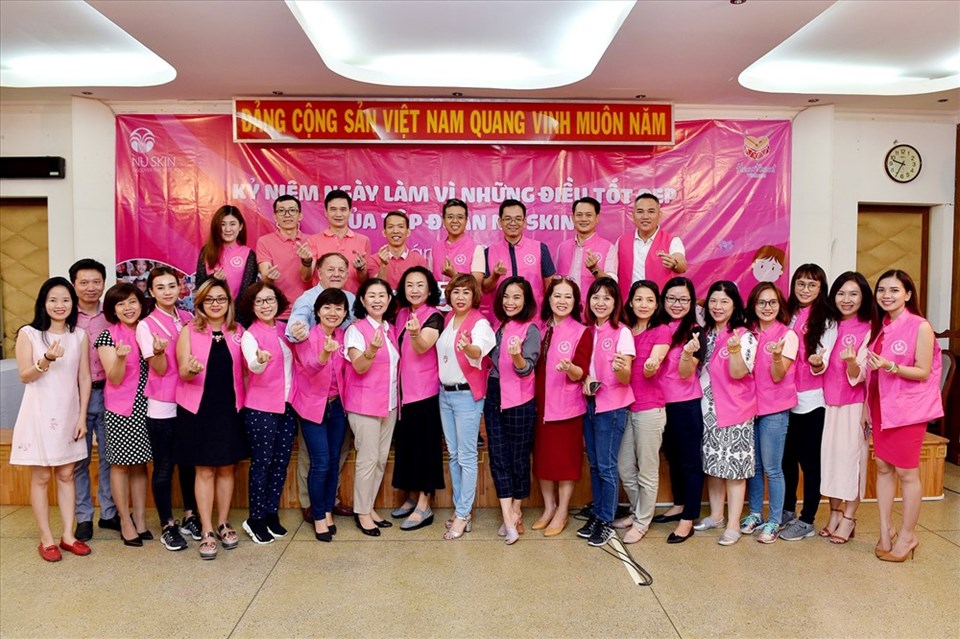 "Force For Good Day" năm nay của Nu Skin được tổ chức ở TPHCM và Hà Nội. "Force For Good Day" năm nay của Nu Skin được tổ chức ở TPHCM và Hà Nội.