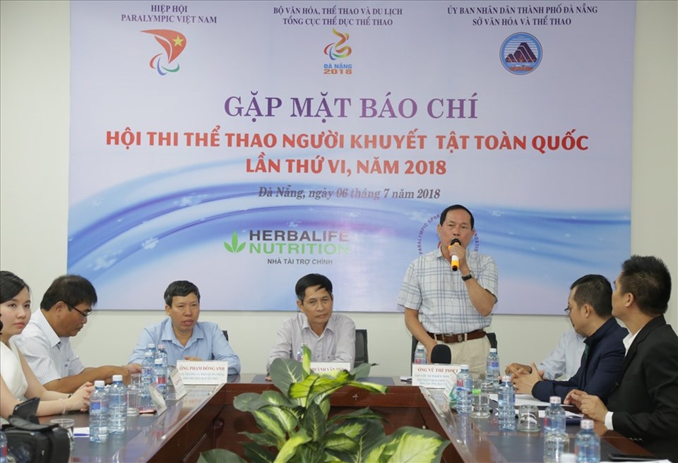 Ban tổ chức phát biểu về công tác chuẩn bị của Hội thi. Ban tổ chức phát biểu về công tác chuẩn bị của Hội thi.