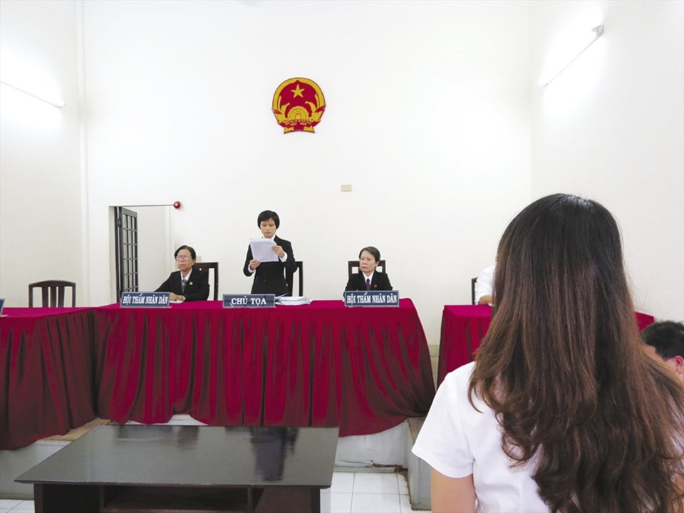 Với nhiều người, kiện ra tòa là dấu chấm hết cho mối quan hệ lao động (Ảnh minh họa)- Ảnh: L.T Với nhiều người, kiện ra tòa là dấu chấm hết cho mối quan hệ lao động (Ảnh minh họa)- Ảnh: L.T
