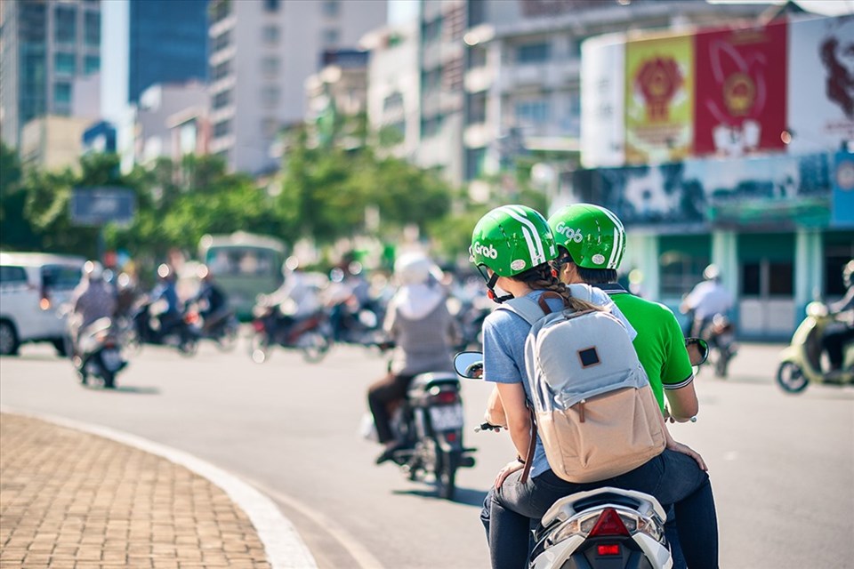 Tài xế Grab được hoàn 5% doanh thu để kích không hủy chuyến. Tài xế Grab được hoàn 5% doanh thu để kích không hủy chuyến.