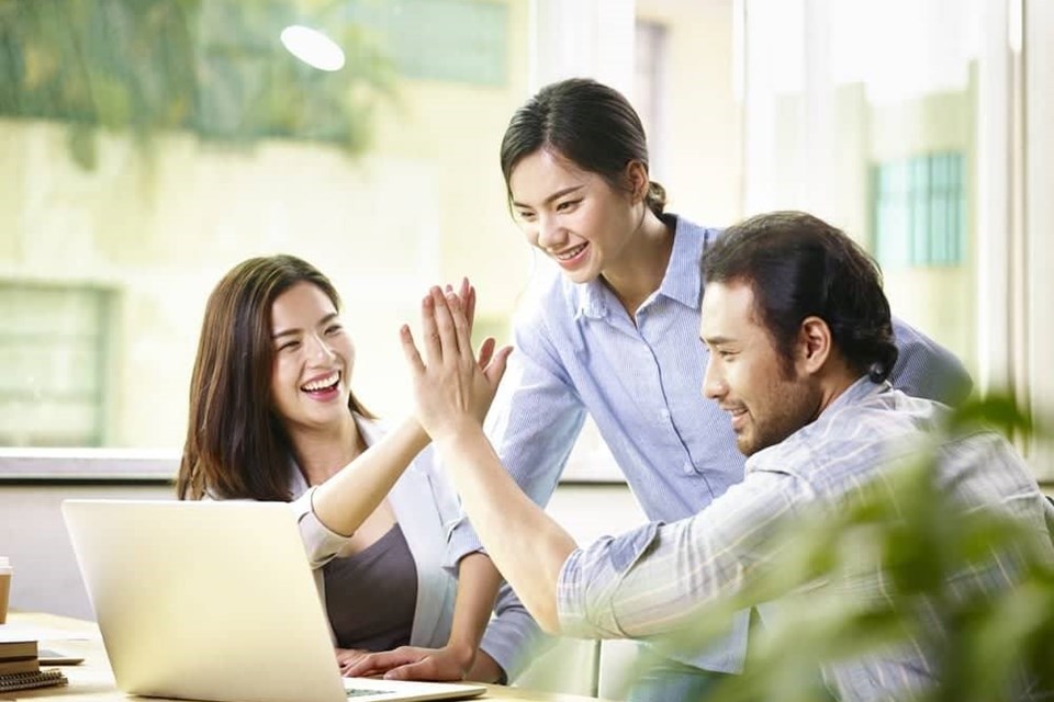 Thế hệ Z Việt Nam vẫn còn suy nghĩ “lấy bằng tốt nghiệp chuyên nghiệp là dừng học” Thế hệ Z Việt Nam vẫn còn suy nghĩ “lấy bằng tốt nghiệp chuyên nghiệp là dừng học”