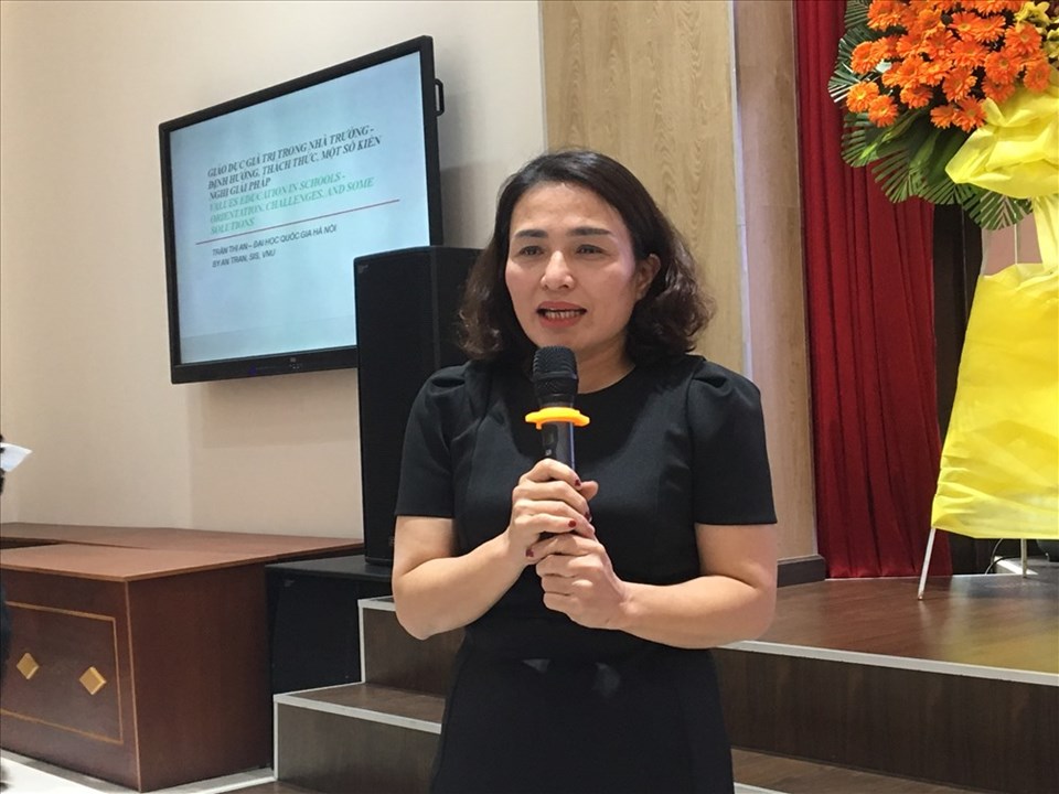 PGS.TS Trần Thị An (ĐH Quốc gia Hà Nội) trình bày tại hội thảo Ảnh: Anh Nhàn PGS.TS Trần Thị An (ĐH Quốc gia Hà Nội) trình bày tại hội thảo Ảnh: Anh Nhàn