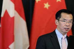 Trung Quốc cảnh báo, coi việc bắt "công chúa" Huawei là "đâm sau lưng"