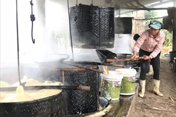 Làng “ngọt ngào” xứ Nghệ vào vụ Tết