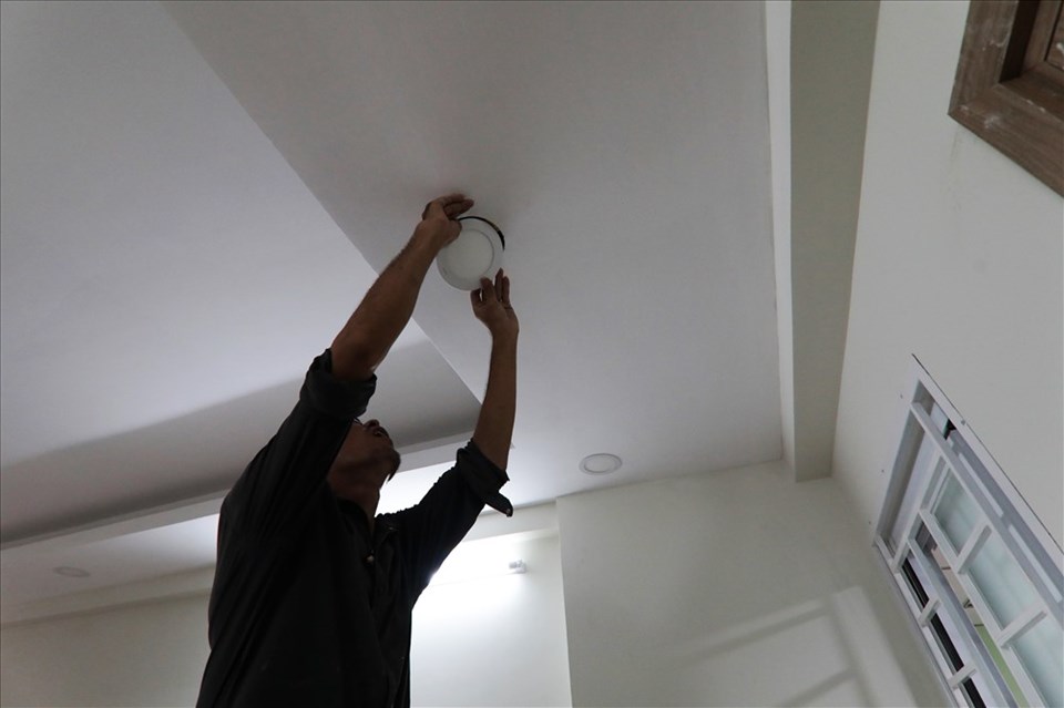 Cuối năm, các doanh nghiệp lại gặp khó khăn do người lao động về quê đón Tết sớm. Cuối năm, các doanh nghiệp lại gặp khó khăn do người lao động về quê đón Tết sớm.