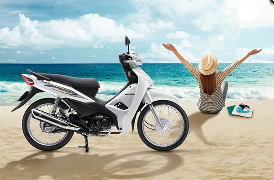 Rất nhiều mẫu xe rẻ, bền, đẹp được tung ra dịp cuối năm để người tiêu dùng thỏa sức lựa chọn. Rất nhiều mẫu xe rẻ, bền, đẹp được tung ra dịp cuối năm để người tiêu dùng thỏa sức lựa chọn.