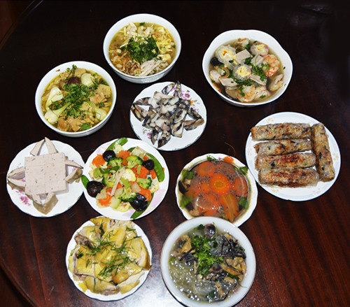 Dịch vụ nấu cỗ ng&agrave;y Tết đắt kh&aacute;ch.