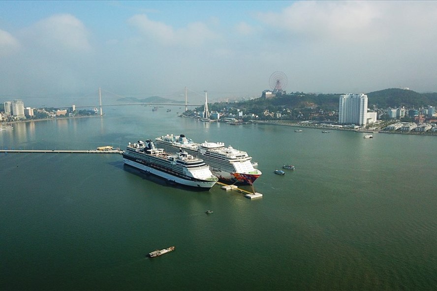 Cảng tàu khách du lịch quốc tế Hạ Long đón nhiều tàu biển 5 sao kể từ khi đi vào hoạt động. Ảnh: P.V