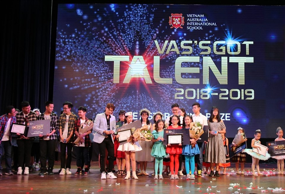 Cuộc thi còn là cơ hội để các tài năng trẻ VAS được cọ xát và trải nghiệm trước khi tham gia các cuộc tranh tài cấp quốc gia, quốc tế. Cuộc thi còn là cơ hội để các tài năng trẻ VAS được cọ xát và trải nghiệm trước khi tham gia các cuộc tranh tài cấp quốc gia, quốc tế.