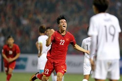 ĐT Indonesia – ĐT Việt Nam: Tiến Linh lĩnh xướng hàng công thay Công Phượng