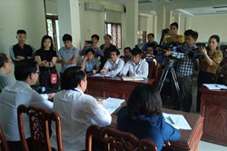 2 bé gái song sinh Nghệ An tử vong sau tiêm vắc xin do bệnh hiếm gặp