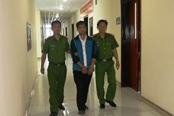 Gia nhập lực lượng công an trong thời gian... bị truy nã