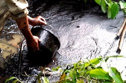 Công ty gốm sứ Thanh Hà lên tiếng về việc xả thải dầu xuống sông Đà