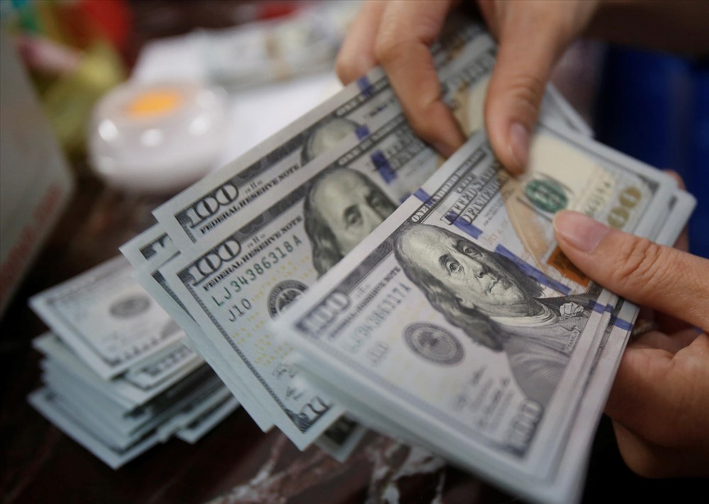 Tỷ giá ngoại tệ 31.10: USD giảm sau khi FED công bố hạ lãi suất 0,25%
