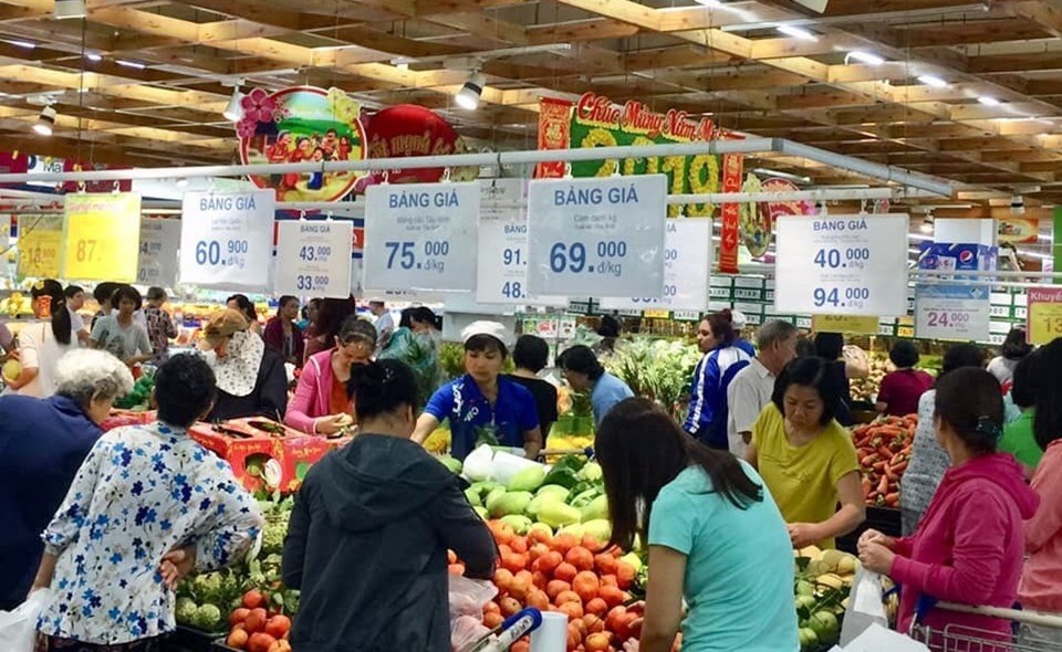 Siêu thị Co.opmart thu hút đông đảo khách hàng mua sắm tết. Siêu thị Co.opmart thu hút đông đảo khách hàng mua sắm tết.