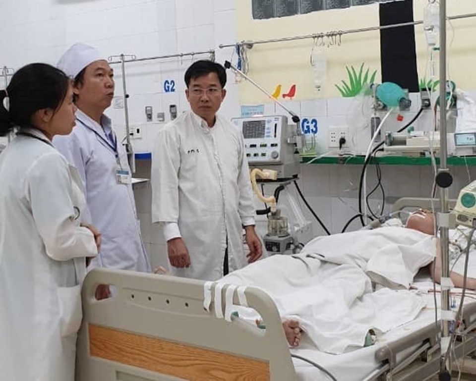Bệnh nhân đang được điều trị tại bệnh viện Bệnh nhân đang được điều trị tại bệnh viện