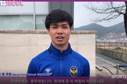 Công Phượng "bắn" tiếng Hàn Quốc trong buổi tập của Incheon United